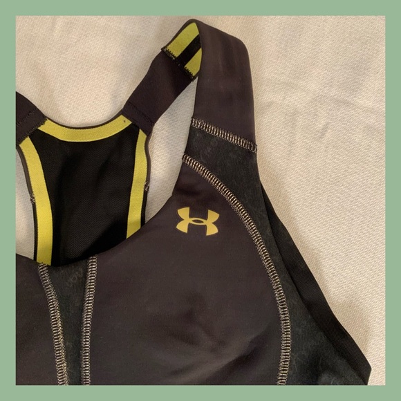 UNDER ARMOUR Sports Bra - Picture 1 of 2